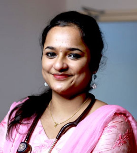 DR APARNA SURESH